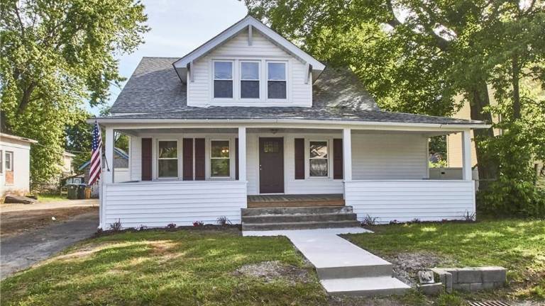 A charming home in a great community that you can afford A charming home in a great community that you can afford