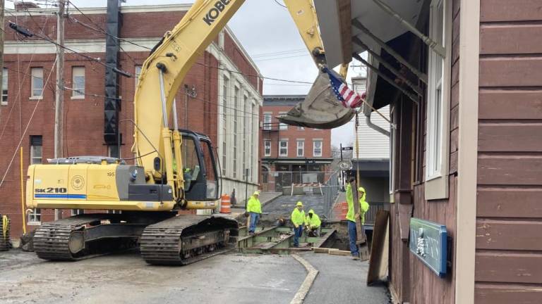 Work on Bank St. bridge begins