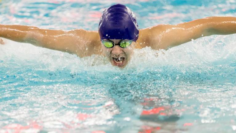 Warwick Boys Swim and Dive making their mark in 2026.