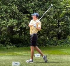 Warwick Valley High School student Johnny Solari has signed a national Letter of Intent o play golf a Adelphia University of the Northeast 10 (NE10). Solari is one of Section IX’s top golfers.