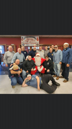 Warwick Firefighters hosted Santa and firefighters families for the Annual WFD Department Christmas Kids Party. Fun was had by all children who completed arts and crafts. All children received gifts and were treated to eggs, bacon, sausage, pancakes and more.