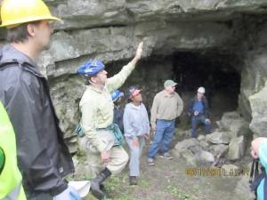 The entrance to the Dutchess Quarry caves.