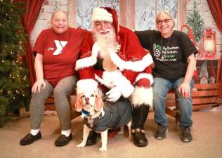 Pet photos with Santa