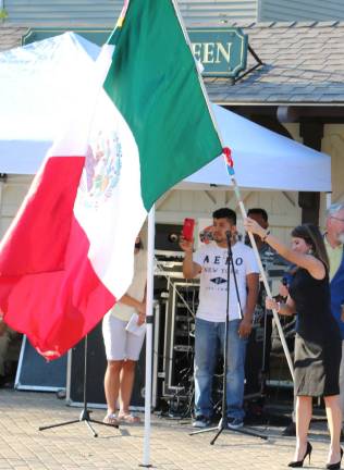 During the ceremony Arlett Montes, a Mexican diplomat and award presenter, led the crowd in chants of &#x201c;Viva Mexico!&#x201d;