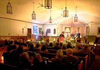 Candlelight Concert warms a cold night