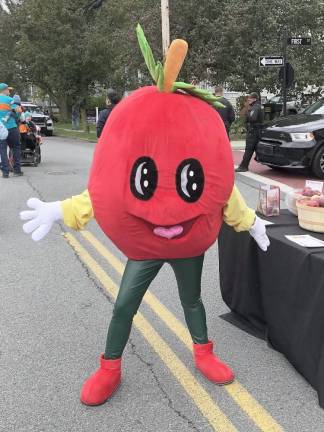 Applefest’s mascot
