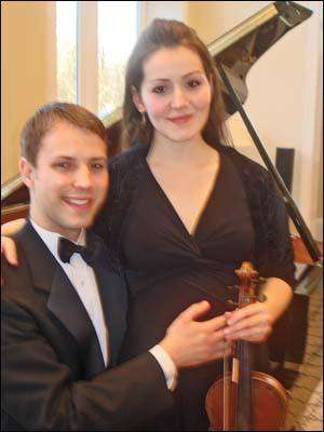 Husband and wife classical duo puts on benefit show on Nov. 21
