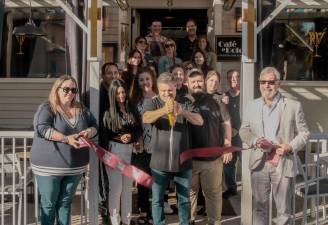 Grand opening for Café E Dolci PM