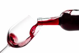 Apple, coffee, cocoa, mushrooms, red wine seem to reduce risk of dementia