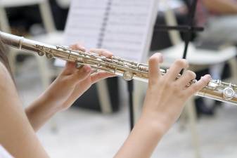 Musicians from New York Philharmonic and Warwick Valley High School to perform together