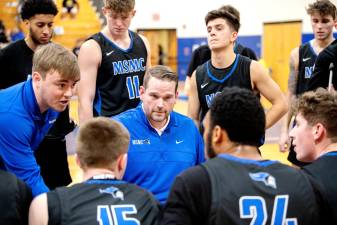 Mount Saint Mary’s basketball coach retires.