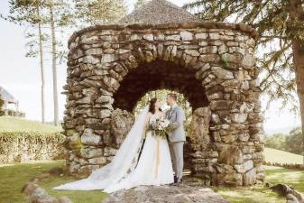 Mariel Klein and Jordan Mayle wed