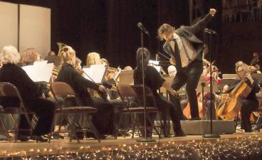 Russell Ger will lead the Greater Newburgh Symphony Orchestra in its third annual Holiday Concert on Saturday, Dec. 14, at Aquinas Hall on the Mount Saint Mary College campus in Newburgh.