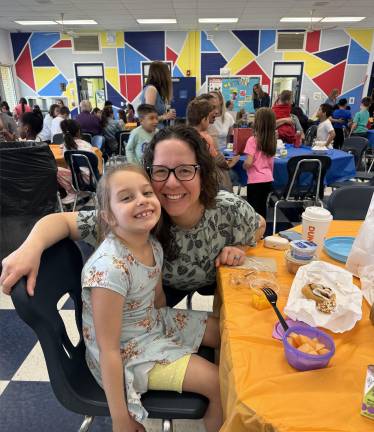 Golden Hill students enjoy breakfast with friends