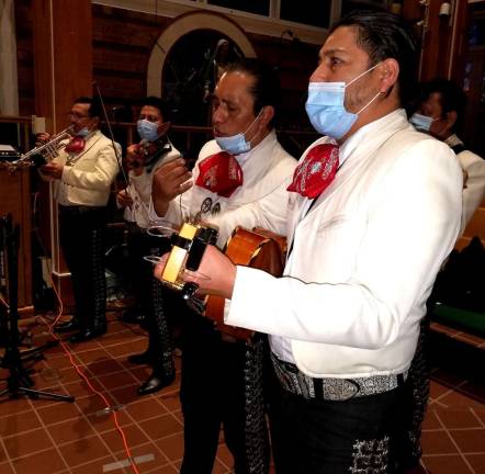 A Mariachi band, “Viva Mexico,” provided liturgical music during the Mass.