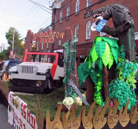 Senior float: Jurassic Park