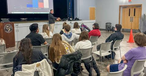 Students learn signs of substance abuse