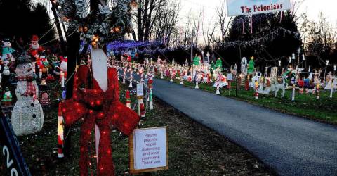 Florida. Spanktown Road display is a Christmas tradition - and bigger and better this year - Vimarsana News