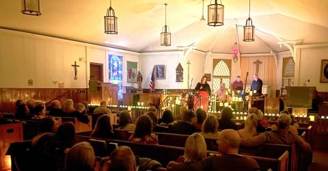 Candlelight Concert warms a cold night