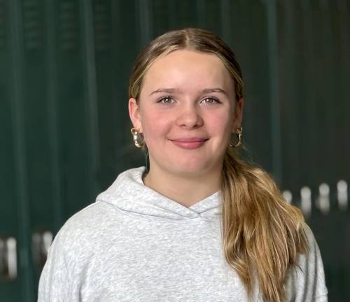 Warwick Valley Middle Schooler Sadie Cirbus boasts impressive wins in weightlifting.