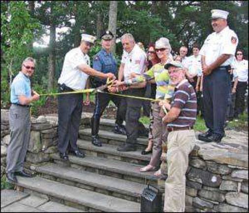 Dedication ceremony held for Local Heroes Garden in Veterans Memorial Park