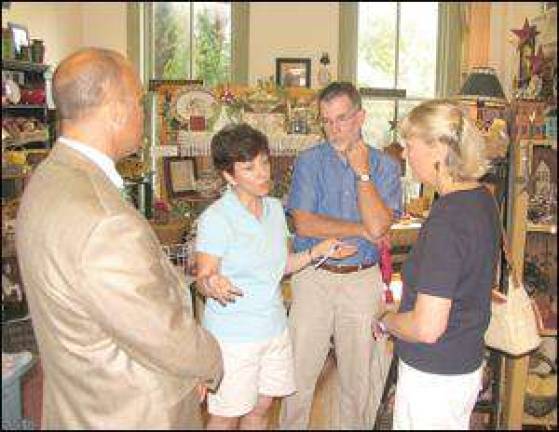 Rep. Sue Kelly visits Warwick downtown business area