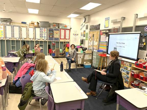 The Park Avenue Elementary School’s journalism club asked Warwick Advertiser Managing Editor Lisa Reider about her role with the paper and tips on how to tackle stories.