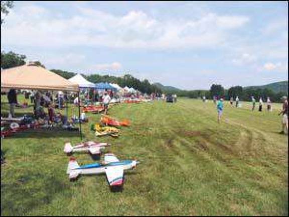 Warwick airport hosts second annual Fun Fly