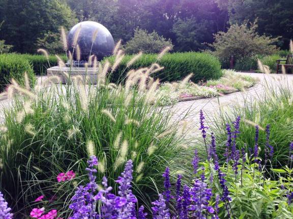 Source: Orange County The Friends of the Orange County Arboretum will host a &#x201c;Volunteer Recruitment&#x201d; meeting on Feb. 13 in the Ottaway Education Building at the Arboretum. Prospective volunteers will learn about the variety of opportunities available at the Arboretum from greenhouse work and weeding in the gardens to crafting and helping with educational programs.