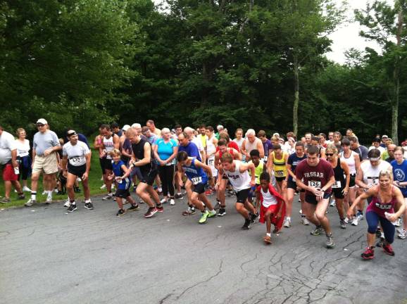 The running start at the 2012 Forestburgh 5k.