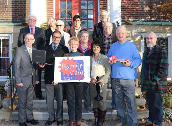 On Thursday, November 10, Town of Warwick Supervisor Michael Sweeton (front(left), Orange County Legislator Barry Cheney (rear left), Mayor Michael Newhard (front right) and members of the Warwick Valley Chamber of Commerce joined repair coaches (front row) along with members of Sustainable Warwick and Community Center Directors to support the Orange County first Repair CafÈ.