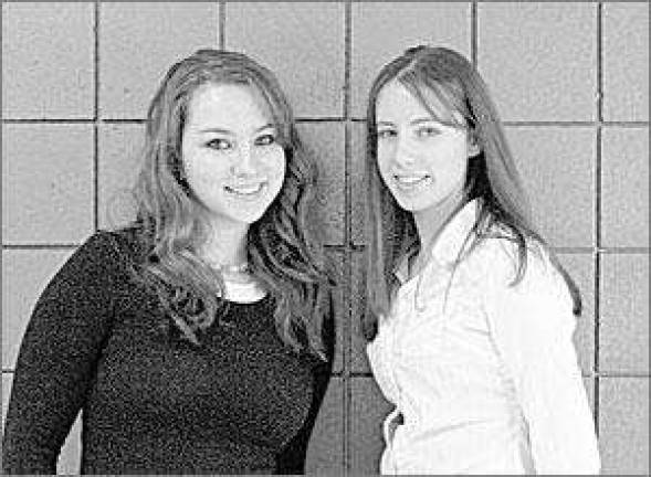 Students named scholarship finalists
