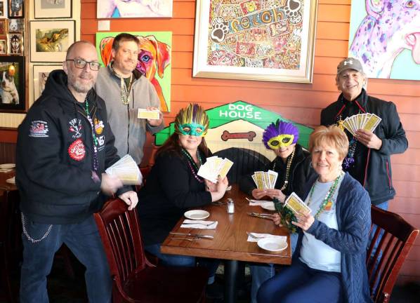 mardi gras volunteers