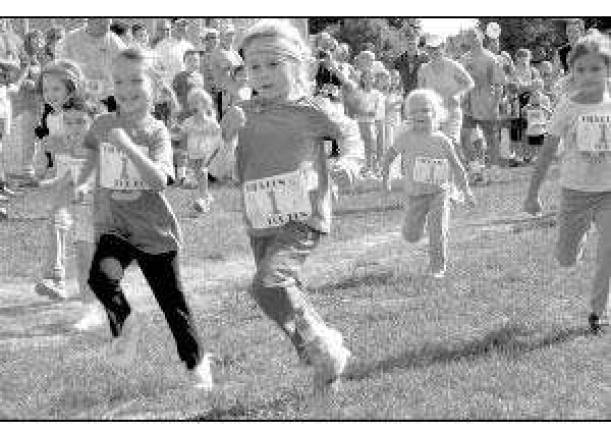 Lions' 5K attracts 723 runners, walkers on a glorious Labor Day]