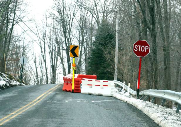 One lane closed on part of Cascade Road until further notice