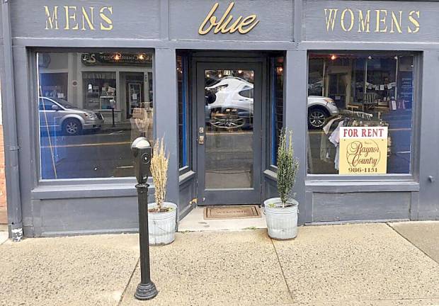 There is a “For Rent” sign in the window of Blue at 21 Main Street, which will not reopen. Next door sister shop Style Counsel, 19 Main Street, however, will reopen for business when permitted.