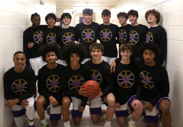 The Warwick Valley High School boys basketball team.