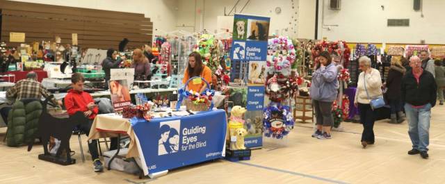 Middle School Craft Fair celebrates 32nd anniversary
