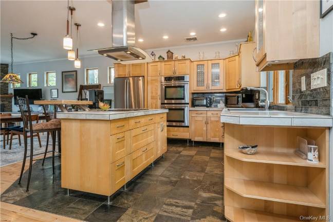 Rustic main home plus cottage