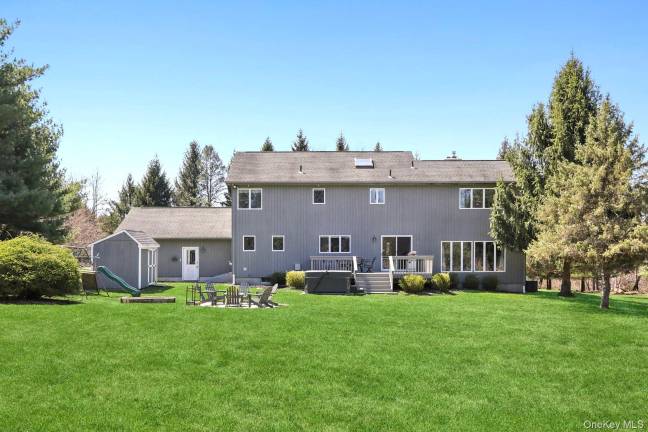 Welcome to Waterbury Pines