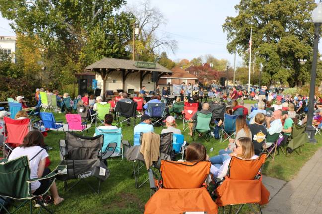 Photo by Roger Gavan The Jenny's returned to Railroad Green for one last &quot;summer&quot; concert. On Saturday, Oct. 21, they celebrated the Beatle's Magical Mystery Tour and the performance drew record crowds enjoying summer like weather.