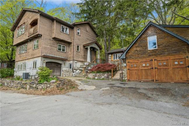 Rustic main home plus cottage