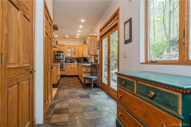 Rustic main home plus cottage