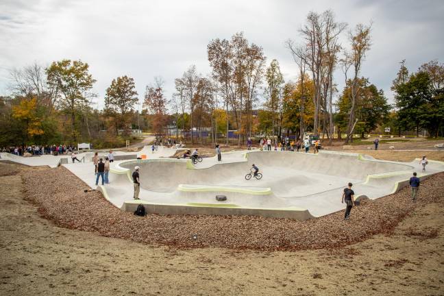 Located between Veterans Memorial Park and Albert Wisner Public Library, the new Robert J. Newhard Skatepark is accessible from either side by gravel pathways.