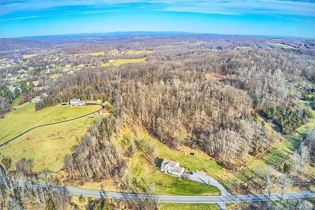Seventeen acres for the envisioned home minutes from Village of Warwick