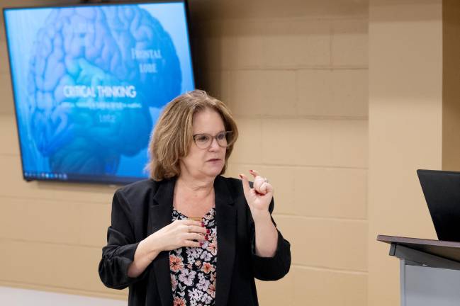 Christina Bierling-Norris presented an interactive educational session focused on critical thinking and clinical reasoning in acute patient care at The Mount on Oct. 29.