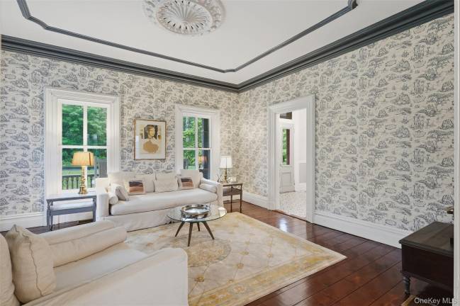 Gracious Warwick Estate