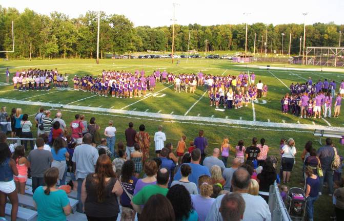 On Thursday evening, Aug 30, hundreds of guests and members of Warwick Youth Football and Cheer Leading, a volunteer-run league, participated in a pep rally held at Veterans Memorial Park. There are 240 boys and girls from Warwick, Florida and Greenwood Lake in the league.