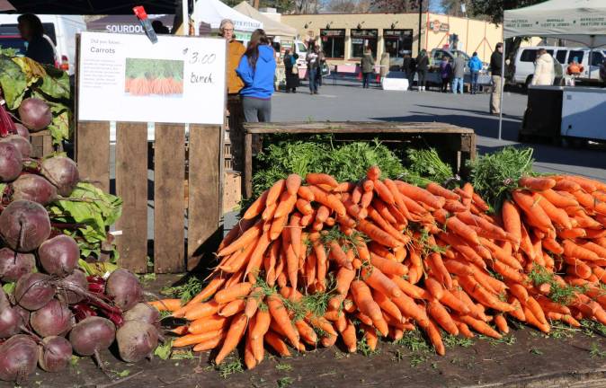 Photo by Roger Gavan Farmers Market will be open this Sunday, Nov. 19, for Thanksgiving Day shopping.