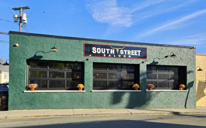 South Street Saloon on South Street in Warwick.